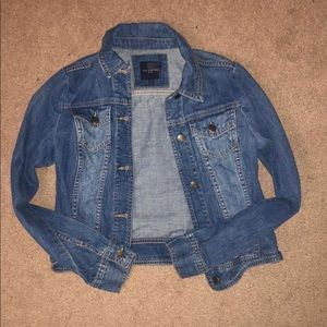 The Limited Cropped Denim Jacket